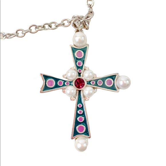 3/60 Deal !! Guess multi tone cross necklace